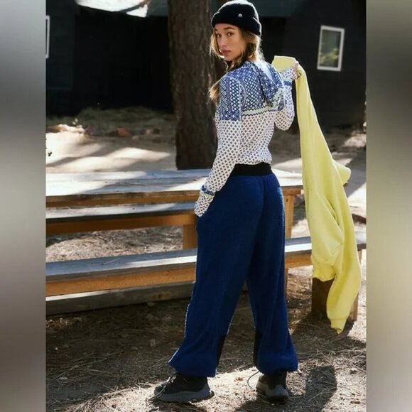 NWT Free People Movement Cuddle Up Fleece Tie Waist Oversize Blue Pants - Picture 2 of 8